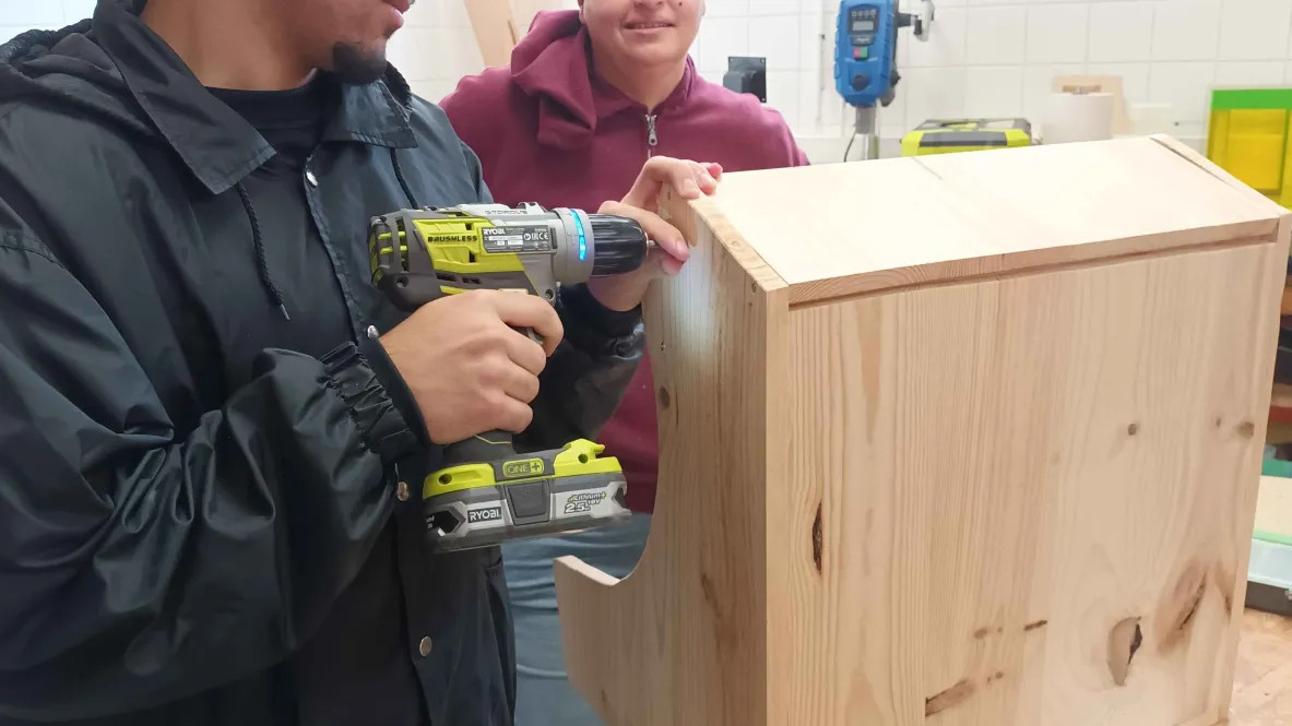 Vissage sur le support bois BA par Habib 2.jpg