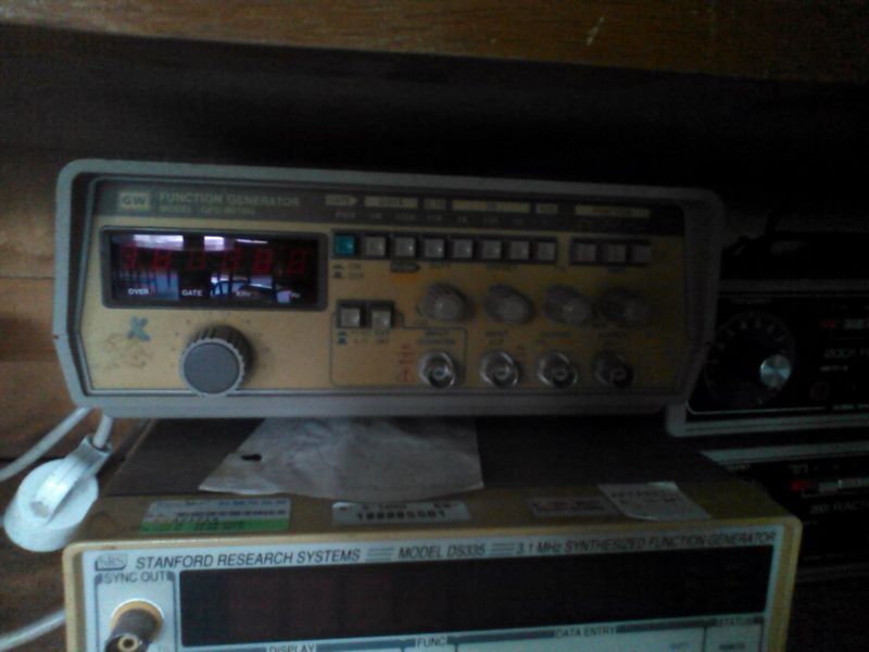 Fichier:Function-generator.jpg