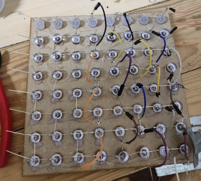 Fichier:Support de leds basile.jpg