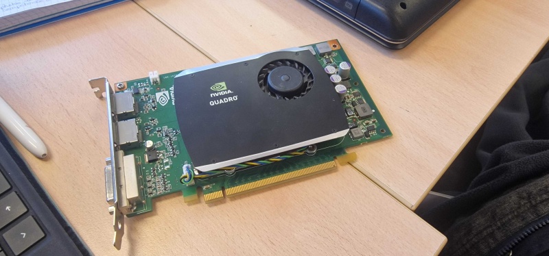 Fichier:Nvidia quadro avant.jpg
