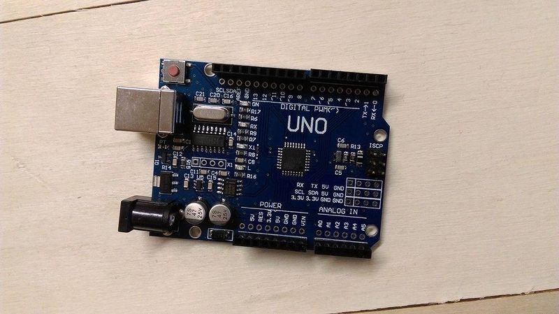 Fichier:Arduino.jpg