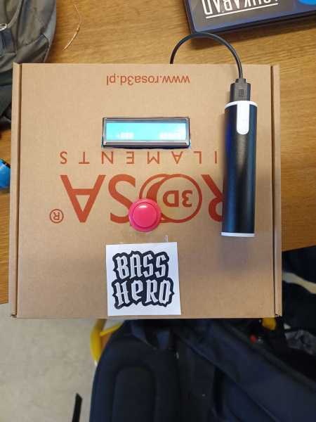 Fichier:Bass Hero plus.jpg