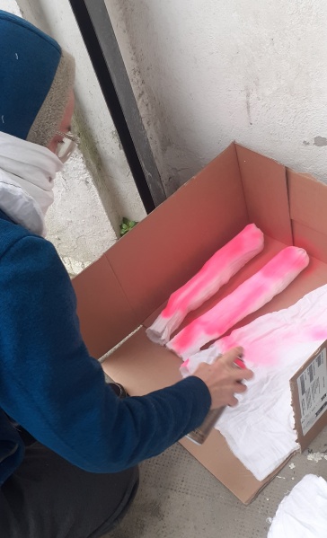 Fichier:Peinture bombe.jpg
