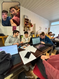 Photo de groupe les 5 perdu.jpg