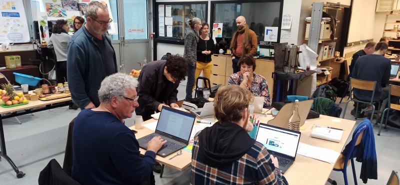 Fichier:Equipe Aller-Chez.jpg