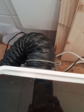 Branchement du purificateur de fumée Xtool02