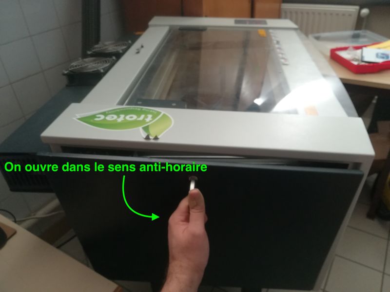 Fichier:TrotecCapotGaucheouverture.jpg