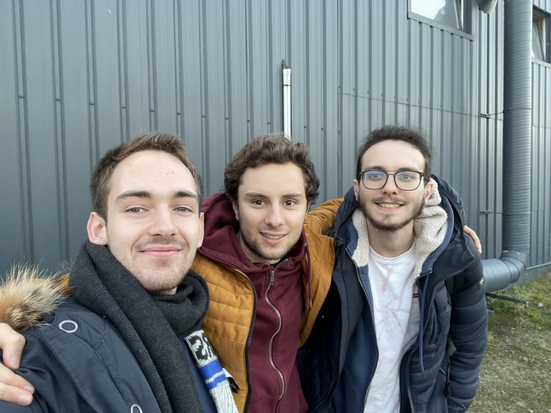 Fichier:PhotoDeL equipe.jpg