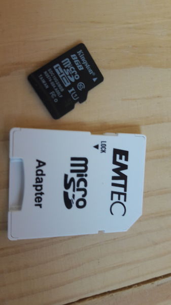 Fichier:MicroSD.jpg