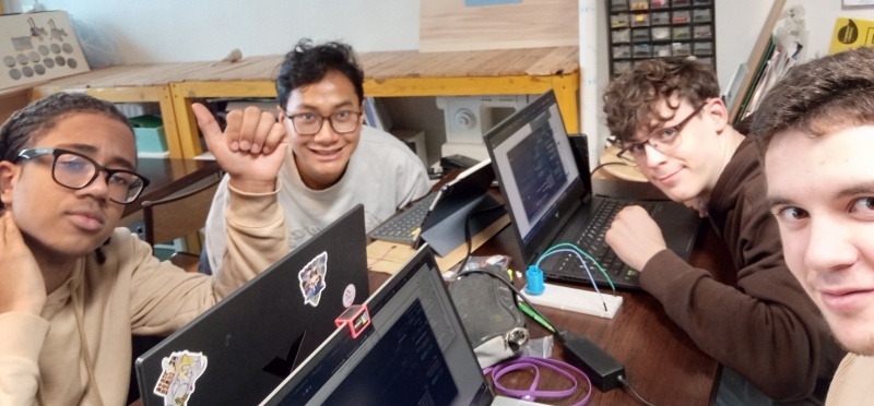 Fichier:Planes Equipe.jpg