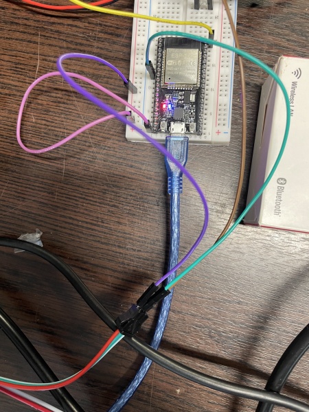 Fichier:Câblage de l'ESP32.jpg