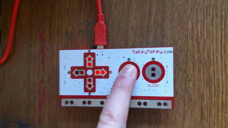 Fichier:Makeymakey3.jpg