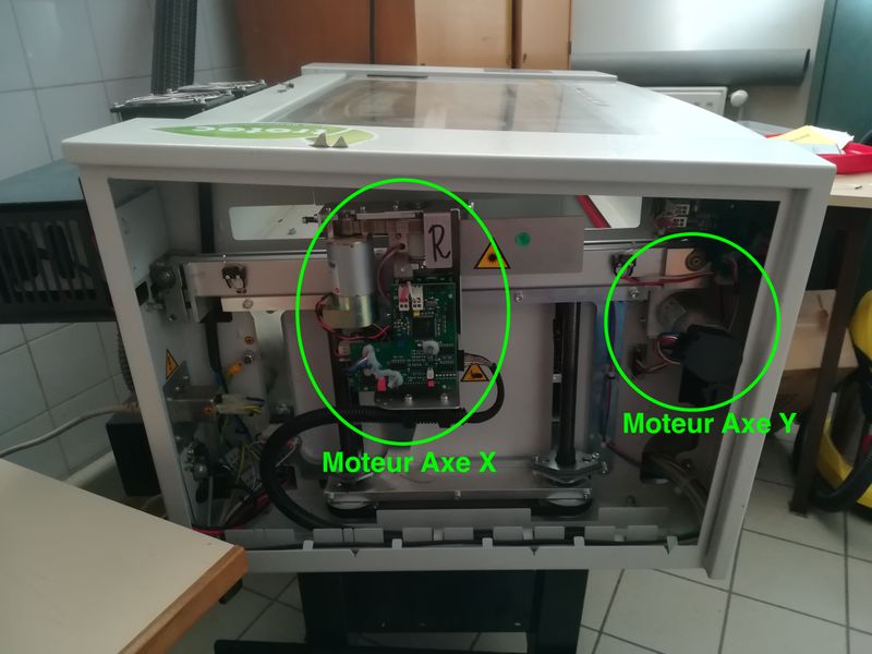 Fichier:TrotecInterieurGaucheDeplctTete.jpg